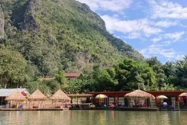 Pensión Ou River House