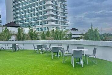 Aparthotel Real Serene Suite By Azure North