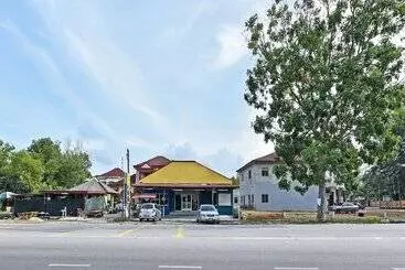 Hotelli Oyo 90551 Zn Mix Homestay & Roomstay