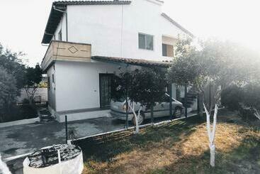 پانسیون Beta Holidays