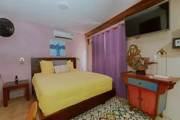 Aamiaismajoitus (B&B) Oasis Diverse Adult Retreat