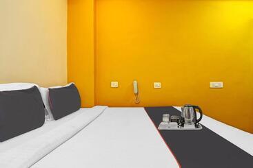 هتل Super Collection O Gachibowli Formerly Vinayaka