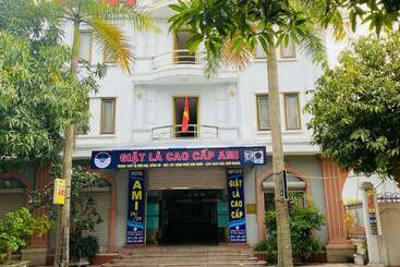 Hotel Khách Sạn Ami