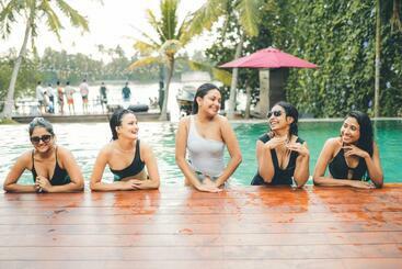 بنسيون River Arc