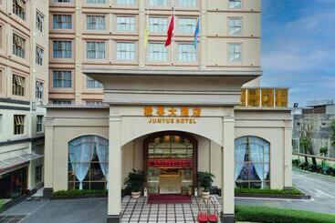 בית מלון כפרי Junyue
