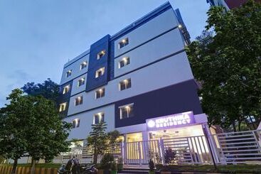 فندق Treebo Kruthika Residency