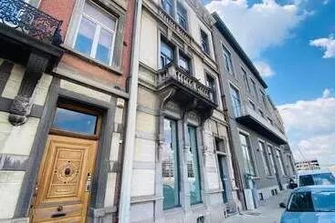 پانسیون Bed Cauchy