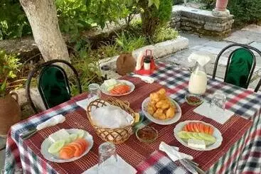 پانسیون Miziriguesthouse