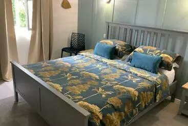 Bed and Breakfast No. 5 Plaisance