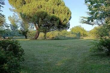 آپارتمان‌های توریست‌ها Maison Au Calme Sur Une Propriété De 40 Hectares