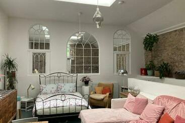 Turistlägenheter ‘museum Loft’ Scotland’s Wee Hat Museum