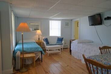 Turist apartmanları Short Sands View Y770 G Beautiful, Large Home Short Walk Through A Neighborhood To Short Sands Beach