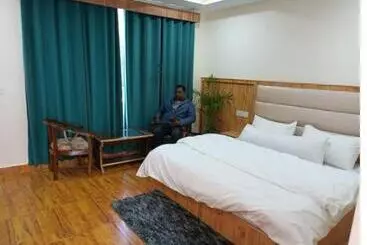 Hotel Resort The Himalayan Odyssey And Cottages