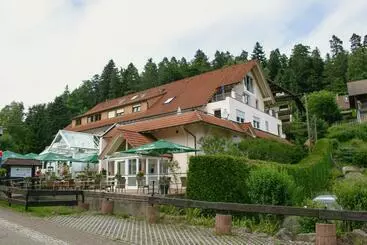 ホテル & Restaurant Olio é Pane