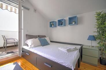 Tourist flats The Famous Blue House