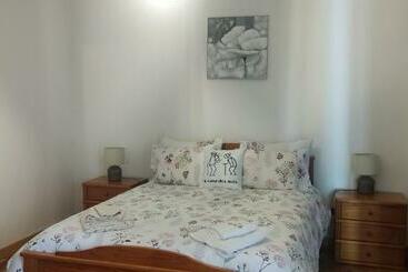 ツーリストアパートメント Casa Dos Avós