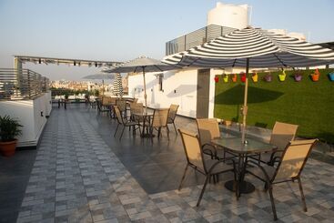 호텔 Posh Residency Artemis Hospital Road Gurgaon