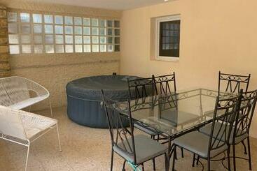 관광객 아파트 Ravissant Logement Avec Jacuzzi