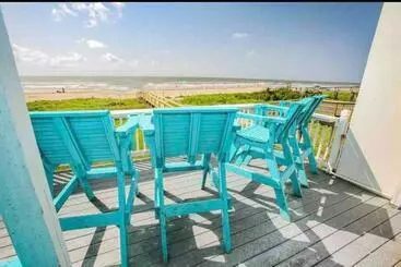 ツーリストアパートメント Beachfront Retreat! 3 Steps To Walkover!