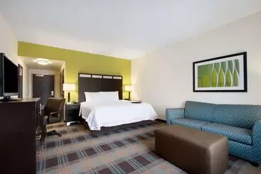 Отель Hampton Inn & Suites York South
