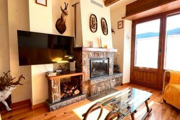 Apartamentos turísticos El Dúplex De Espot   L Amfitriona