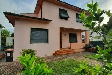 ツーリストアパートメント La Maison De Mathilde