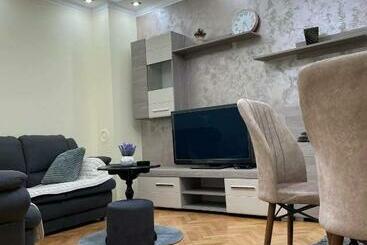 Turista apartmanok Aprtman Na Dan