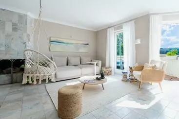 Ferienwohnungen Luxury Cozy Home Im Hambacher Schloss