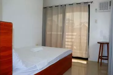 Pensiune Triple M Guest House