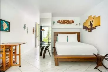 Huoneistohotelli Kona Islander Inn Prime Downtown Location With Hot Tub, Pool & Beach