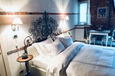 פנסיון Cascina Viaris