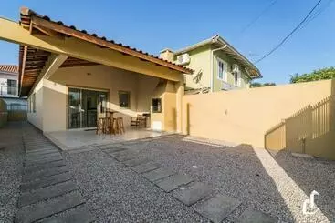 آپارتمان‌های توریست‌ها Casa Térrea Com 02 Dormitórios Para Até 06 Pessoas