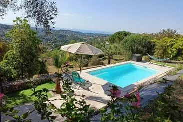 Turistihuoneistot Superbe Haut De Villa Avec Vue Sur La Mer