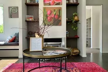 ツーリストアパートメント Lacebark Treetops Cottage: 2 Bed/2en Suite Option