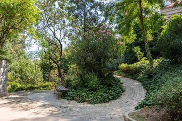 شقق خاصة سياحية New Tiflis Apartment Mziuri