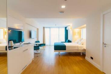 アパートホテル Batumi Next Sea Apart