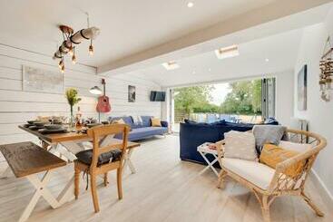 Жильё для туристов Copley Lodge