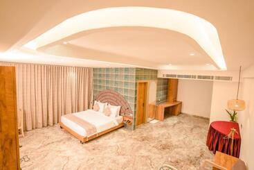 فندق Mirana , Tinsukia