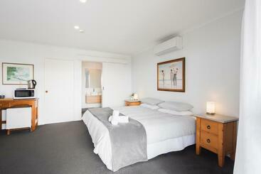 פנסיון Ananda 1   Bliss In Corinella With Ocean Views