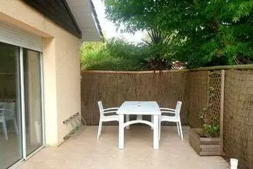 ツーリストアパートメント Charmante Villa De Plain Pied Dans Résidence Avec Piscine