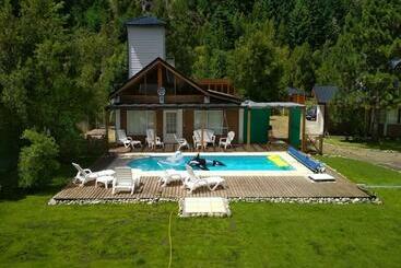 דירות לתיירים Golden House Casa Quincho Con Piscina Privada