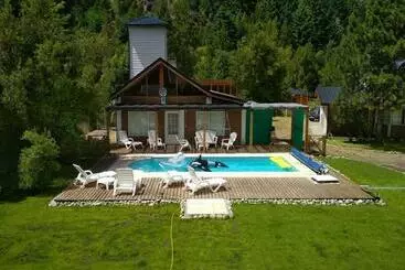Tourist flats Golden House   Casa Quincho Con Piscina Privada