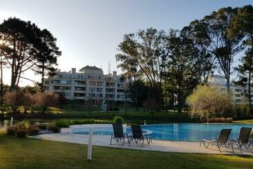 Turist apartmanları Green Park Hermosos Apartamentos Vista Al Lago