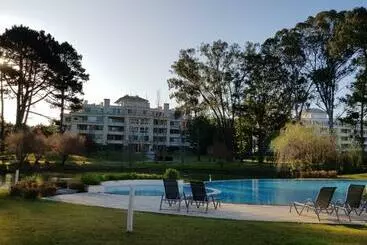 Turist apartmanları Green Park Hermosos Apartamentos Vista Al Lago