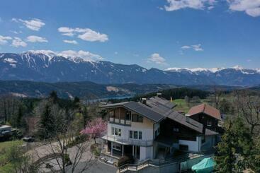 Apartamenty turystyczne Haus Am Hügel