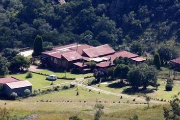 בקתות Acra Retreat, Mountain View Lodge