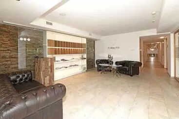 Отель St Hubertus Bnb