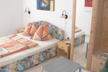 پانسیون Guest House Móritz