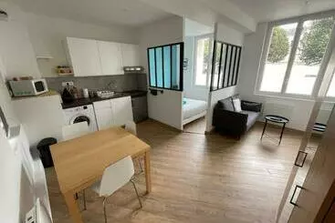 آپارتمان‌های توریست‌ها L Avalasse   Petit Appartement Centre De Rouen   121