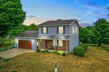 דירות לתיירים Long Lake Retreat Hot Tub, Pool Table, Firepit